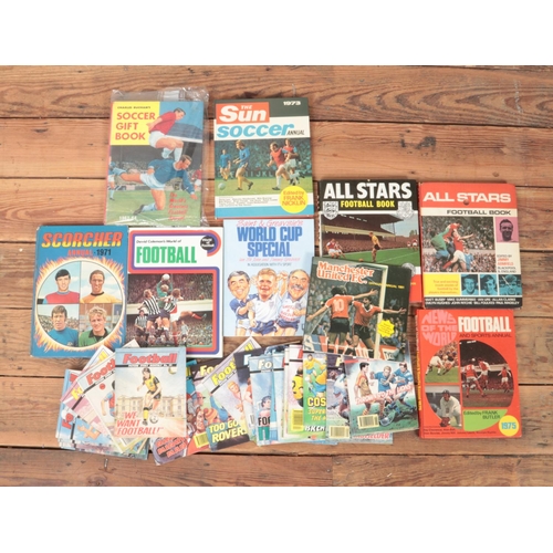 512 - A collection of football books and magazines. Includes Scorcher, Football Picture Story Monthly, All... 