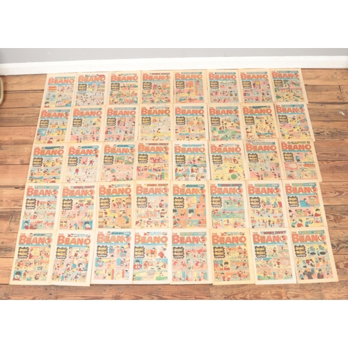 543 - An extremely large collection of mainly 1980's Beano comics. Approximately 387 copies, some duplicat... 