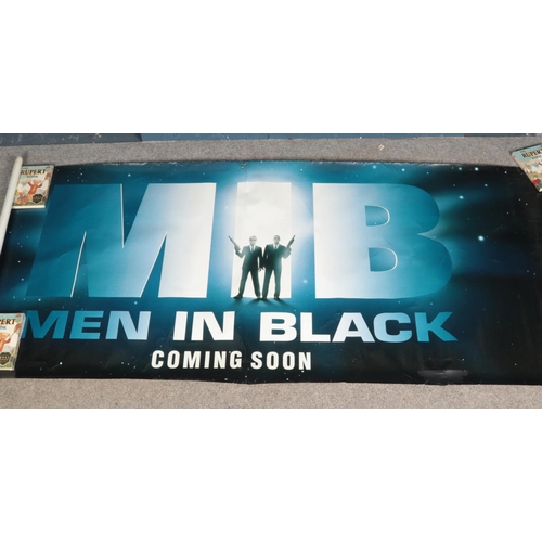 540 - Men In Black 1997 plastic commercial poster 3.03 meters x 1.2 meters rolled.