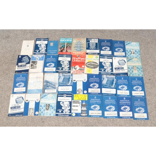 118 - Sheffield Wednesday football programmes dating around 60's