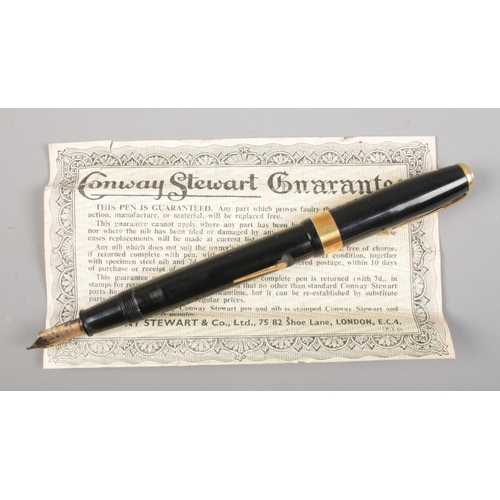 21 - A boxed Conway Stewart 'Executive 60' fountain pen, with 14ct Gold nib, together with a marbled effe... 