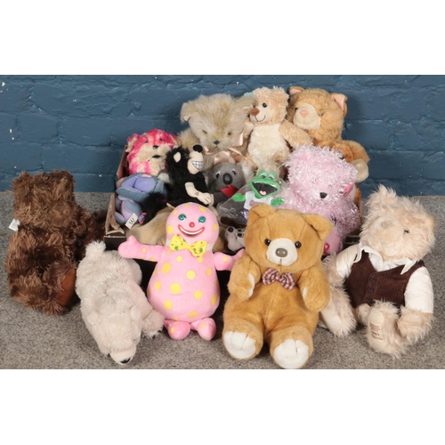 194 - A box of soft toys. Includes two Giorgio Beverly Hills bears, etc.