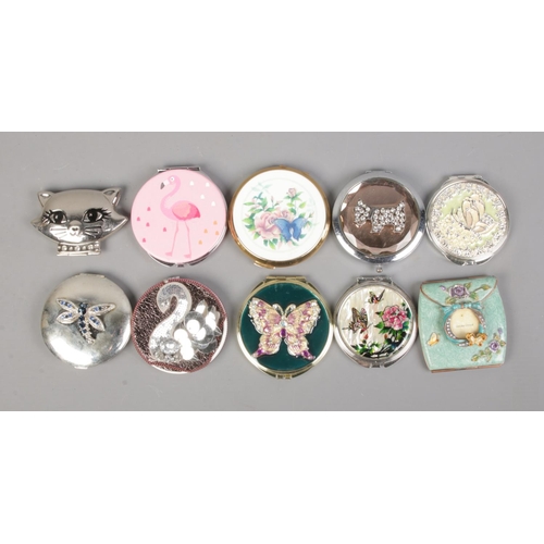 78 - Ten flora and fauna themed compacts including Stratton and Korean examples.