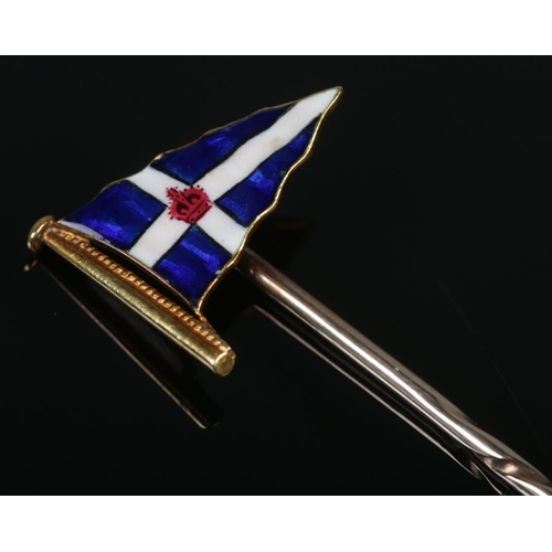 117 - A 15ct gold stick pin with enamelled yacht club flag. Marked Benzie, Cowes.