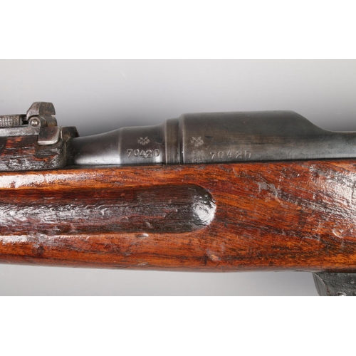 81 - An Austro Hungarian Mannlicher M95 straight pull bolt action rifle. Breech stamped Budapest M95. Wit... 