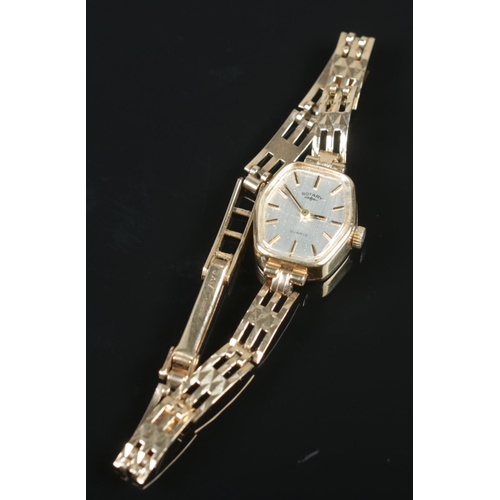 481 - A ladies 9ct gold Rotary quartz wristwatch. 10.68g gross weight.