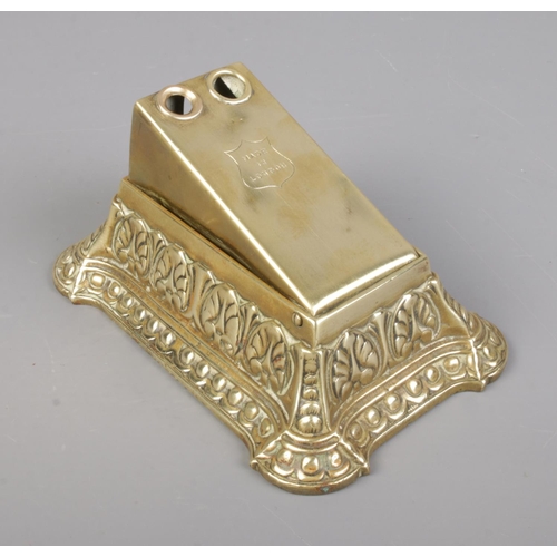 123 - Brass desktop cigar cutter in Art Nouveau style with 