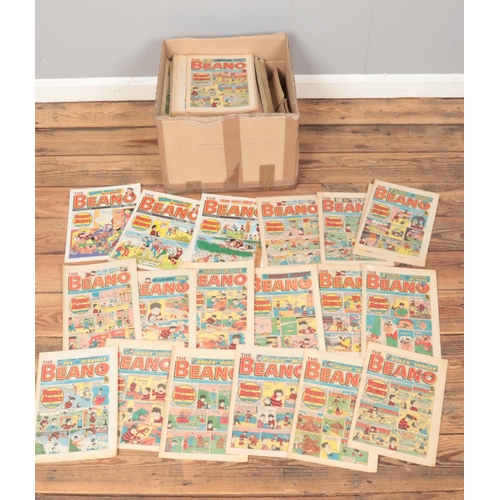 451 - A large quantity of Beano comics. Includes Comic Library, 1970s examples, etc.