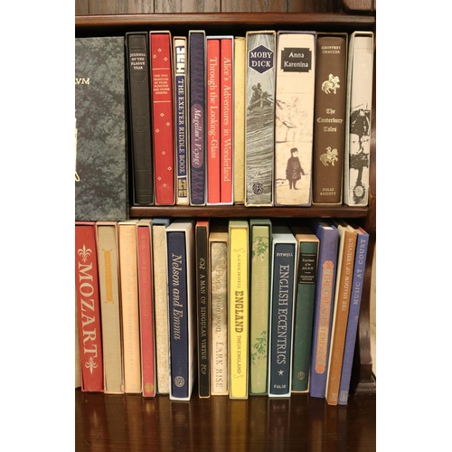 499 - Folio Society; a large collection of novels, mainly in cases. To include: Moby Dick, Herman Melville... 