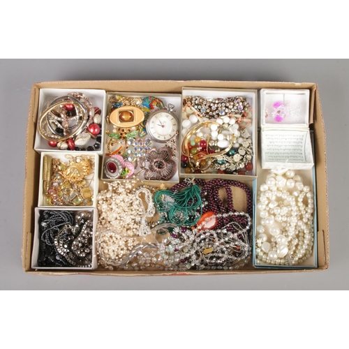 132 - A quantity of costume jewellery including various bracelets, necklaces, brooches and more