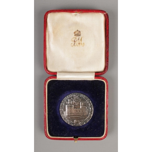 385 - Investiture of Edward Prince of Wales coin/medallion in fitted case.