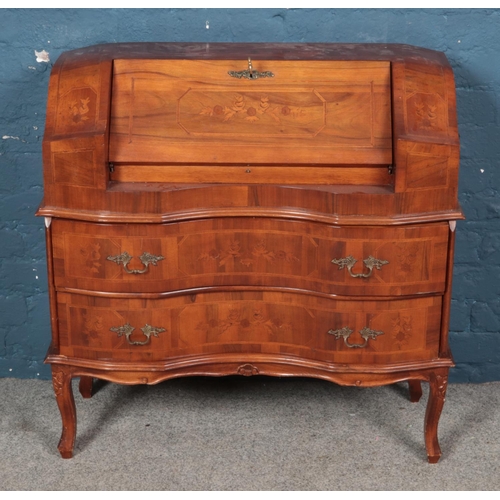 462 - A modern Dutch style bureau

Height 87cm
Width 84cm
Depth 36cm