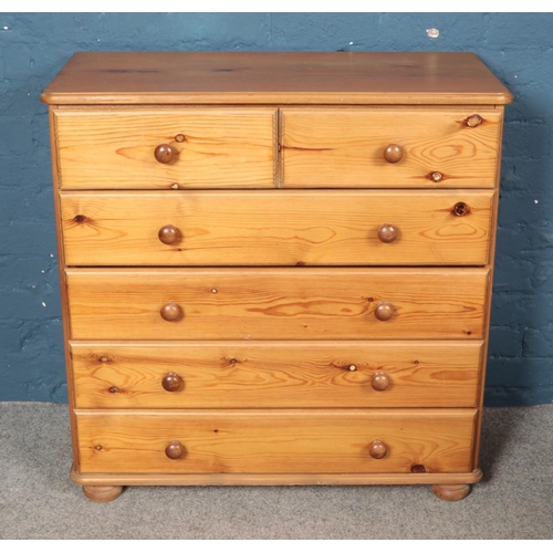 469 - A modern pine chest of drawers with two small over four large drawers.

Height 92cm
Width 92cm
Depth... 