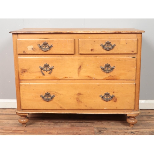 314 - A Pine chest of drawers two small over two large drawers 

Hx83cm
Wx107cm
Dx50cm