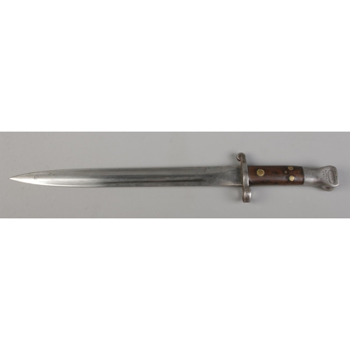 46 - A British Lee Metford 1888 pattern bayonet, Mark One Type One. Marked Y&L 643 to hilt. With matching... 