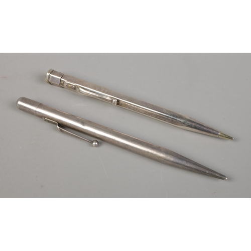 402 - Two silver propelling pencils to include Fyne Poynt and Yard O Led examples.