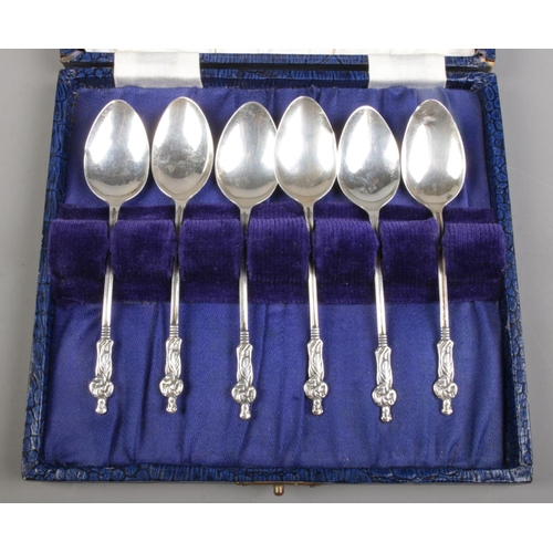 468 - A boxed set of silver apostle spoons. Assayed for Birmingham, 1945 for AJ Bailey. Silver weight: 24.... 