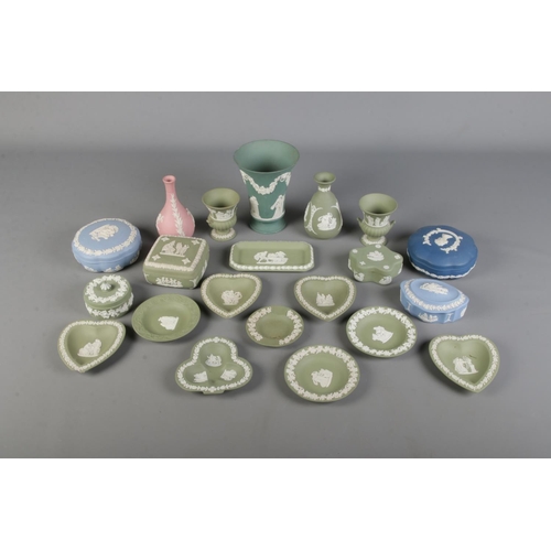 344 - A quantity of mixed colour jasperware mostly consisting of Wedgwood examples.