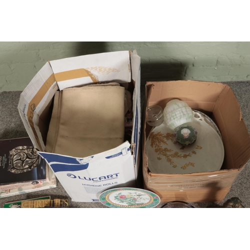 211 - Two boxes of miscellaneous to include pair of Royal Doulton D4551 pattern plates, assorted linen, ar... 