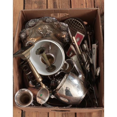 167 - A box of assorted metalwares to include decorative silver plated tray, pair of brass bird figures, m... 