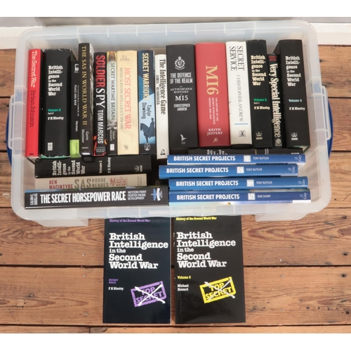 396 - A box of SAS and Secret Service/Missions books. Includes Secret Warriors, The Defence of the Realm, ... 