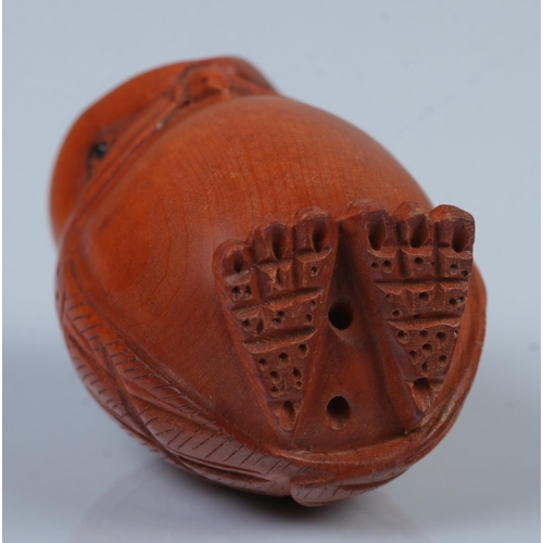 337 - A Japanese carved Netsuke in the form of an owl