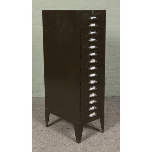 469 - A Yale fifteen drawer lockable filing cabinet. Approx. dimensions 29cm x 42.5cm x 100cm.