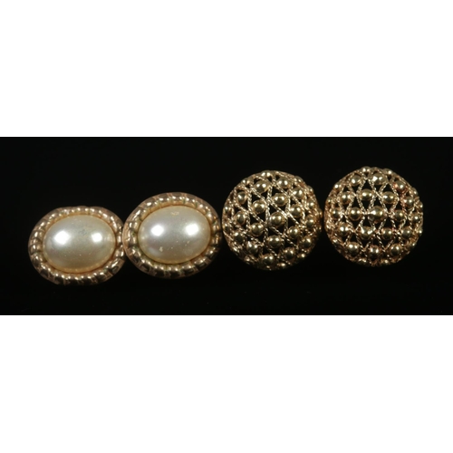 331 - Two pairs of 9ct gold earrings including pair set with simulated pearls. Total weight 3.7g.