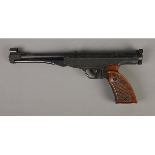 409 - An El Gamo Center .177 cal underlever Spanish air pistol, serial number H27707. CANNOT POST OVERSEAS... 