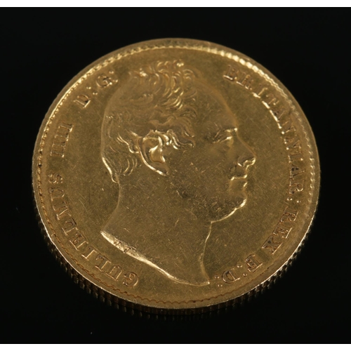 80 - A William IV gold full sovereign, dated 1832. 7.98g.