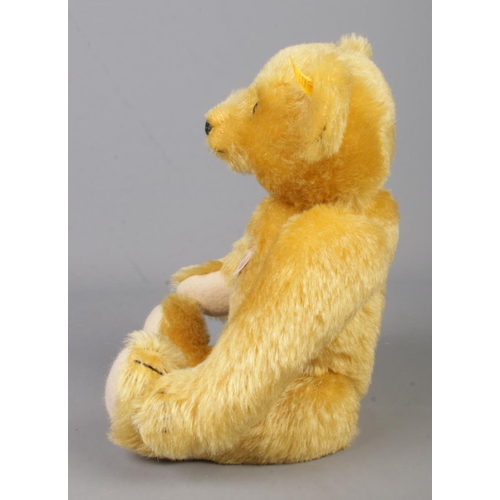 176 - Two unboxed Steiff teddy bears to include Petsy (No. 0233/20) and 1909 Original Classic Replica (No.... 