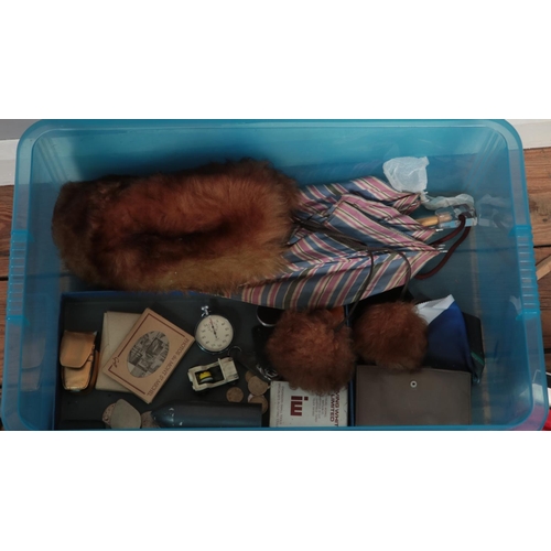 371 - A box of collectables. Includes designer glasses, handbags, Parker pen, umbrellas, Tissot stopwatch,... 