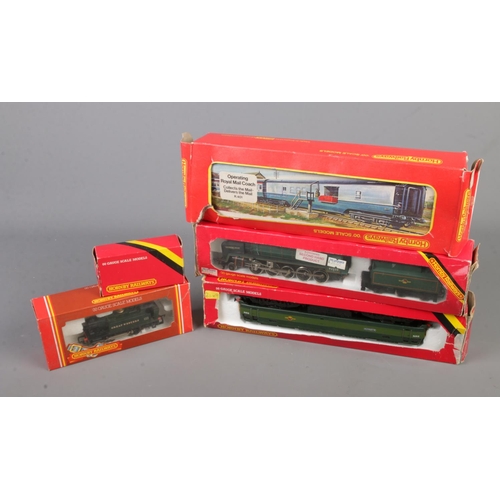 225 - A collection of Hornby Railways models including R.065 B.R. 2-10-0 Evening Star, R.401 Operating Mai... 