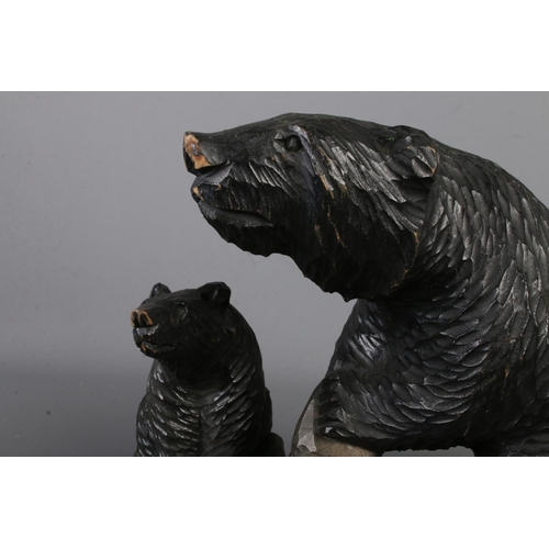 228 - A large hand carved Japanese bear & cub 

Hx31cm
Wx37cm