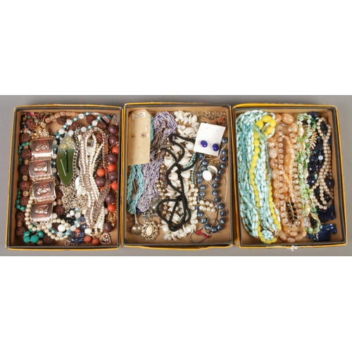 88 - Three trays of jewellery. Includes vintage costume, bead necklaces, etc.