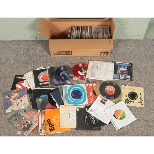 251 - A box of 45 RPM single records. Includes Simply Red, Ghostbusters, Shadows, Bay City Rollers, Cindy ... 