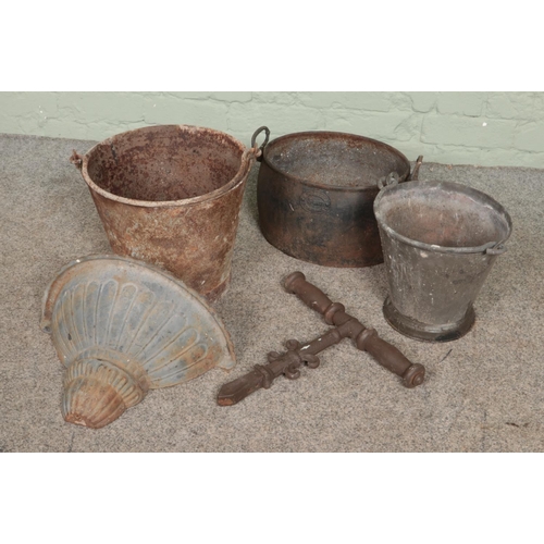 392 - A collection of metalwares. Includes Pugh & Co cast iron cook pot, buckets etc.