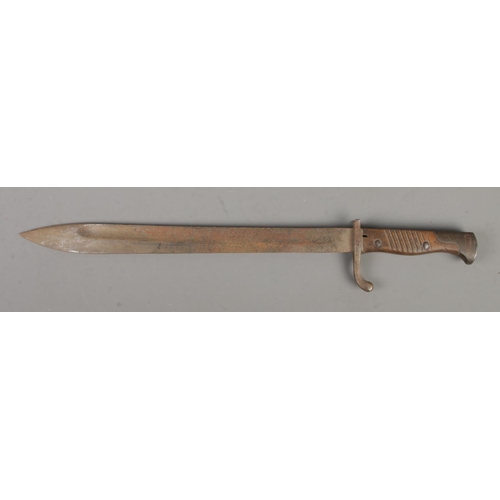 552 - A German Mauser 'Butcher' bayonet marked for R Stock & Co, Berlin. Blade length 37cm. CANNOT POST OV... 