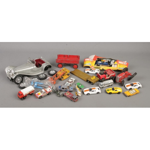 177 - A tray of diecast vehicles. Includes Match Box, Corgi, Crescent etc.