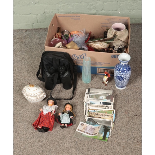 272 - A box of miscellaneous ceramics, glassware and collectables to include single Beswick penguin holdin... 