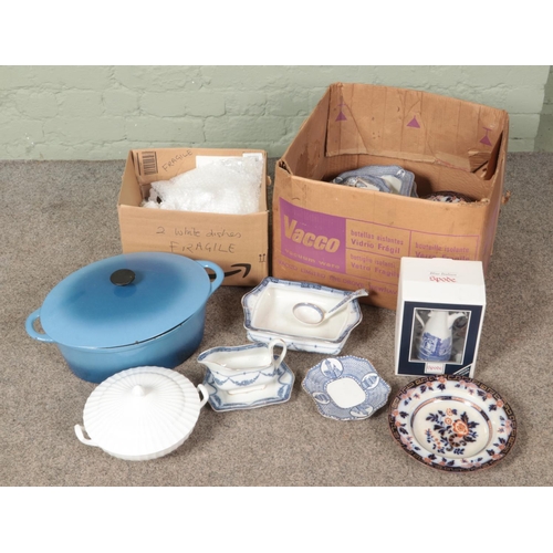 277 - A quantity of ceramics including Royal Coronaware and Royal Worcester as well as a boxed Spode oil d... 