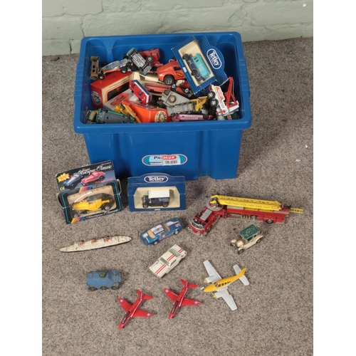 289 - A box of assorted diecast vehicles to include Corgi, Dinky, Tonka, Matchbox/Lesney, etc.