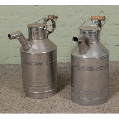 371 - A large pair of metal water jacks/cans.

Hx50cm