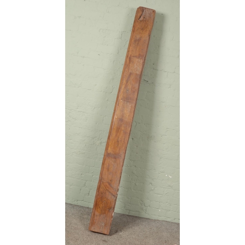 461 - A large vintage solid pine beam. 

Hx233cm