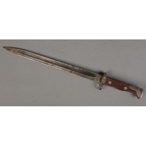 113 - A German M1884/98 bayonet. Length of blade (36cm) CANNOT POST OVERSEAS