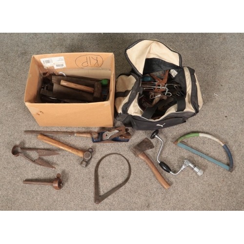 321 - A large quantity of tools, to include Talco No.4 plane, saws, files, axes and Moore and Wright calip... 