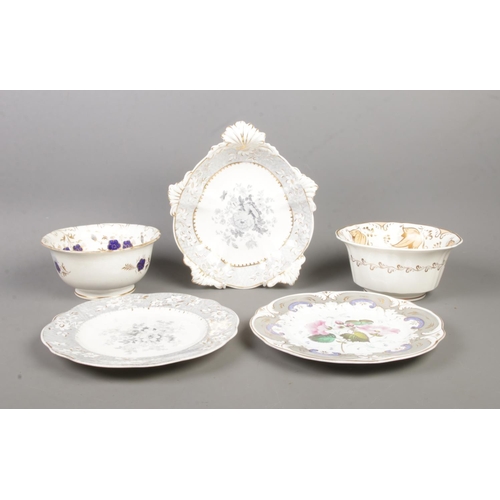 582 - A collection of Rockingham porcelain, to include 1532 pattern bowl, 580 pattern dish with leaf handl... 