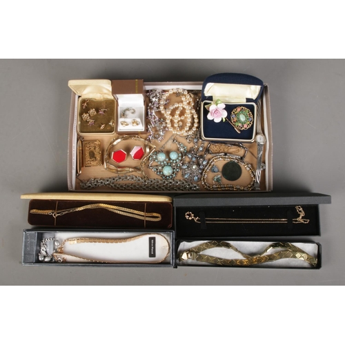 169 - A collection of assorted costume jewellery, to include several Monet examples, dress necklaces set w... 