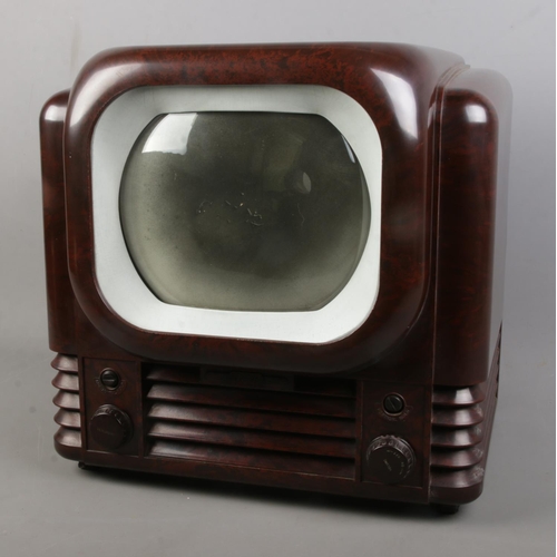 322 - A 1950's Bush Type TV 22 bakelite cased television receiver.