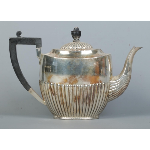 109 - An Edward VIII silver tea pot with ebonsided handle and finial. Assayed Sheffield 1936 by Atkin Brot... 